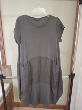 Saga Gray Short Sleeve Pocketed Tunic Dress